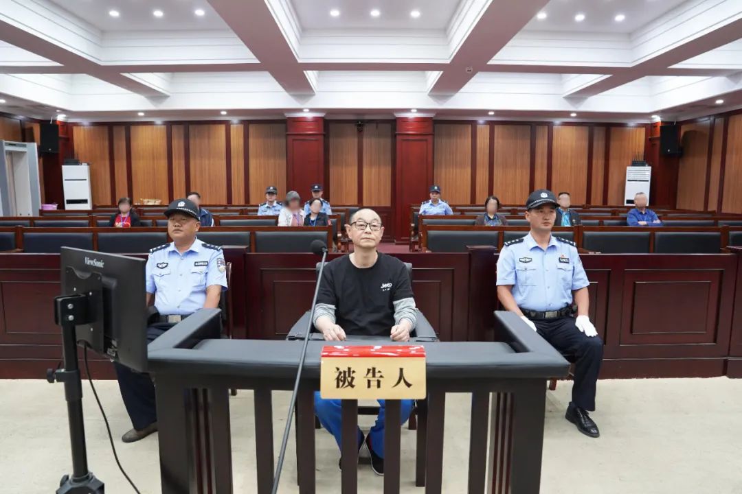 貴州電網(wǎng)有限責(zé)任公司原黨委委員、工會(huì)主席張帆受賄案一審宣判