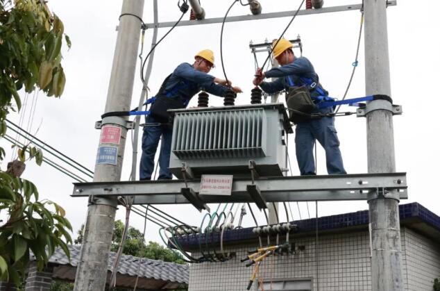 茂名供電局：強降雨過后，全力搶修復電不停歇