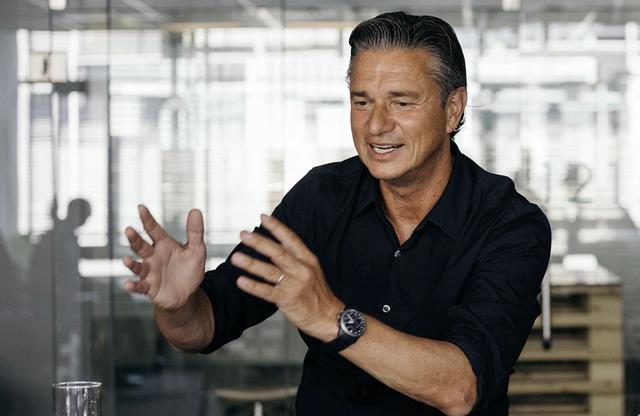 外媒：保時(shí)捷高管抨擊歐盟對(duì)中國(guó)電動(dòng)汽車(chē)發(fā)起調(diào)查，稱(chēng)反對(duì)對(duì)華搞關(guān)稅戰(zhàn)