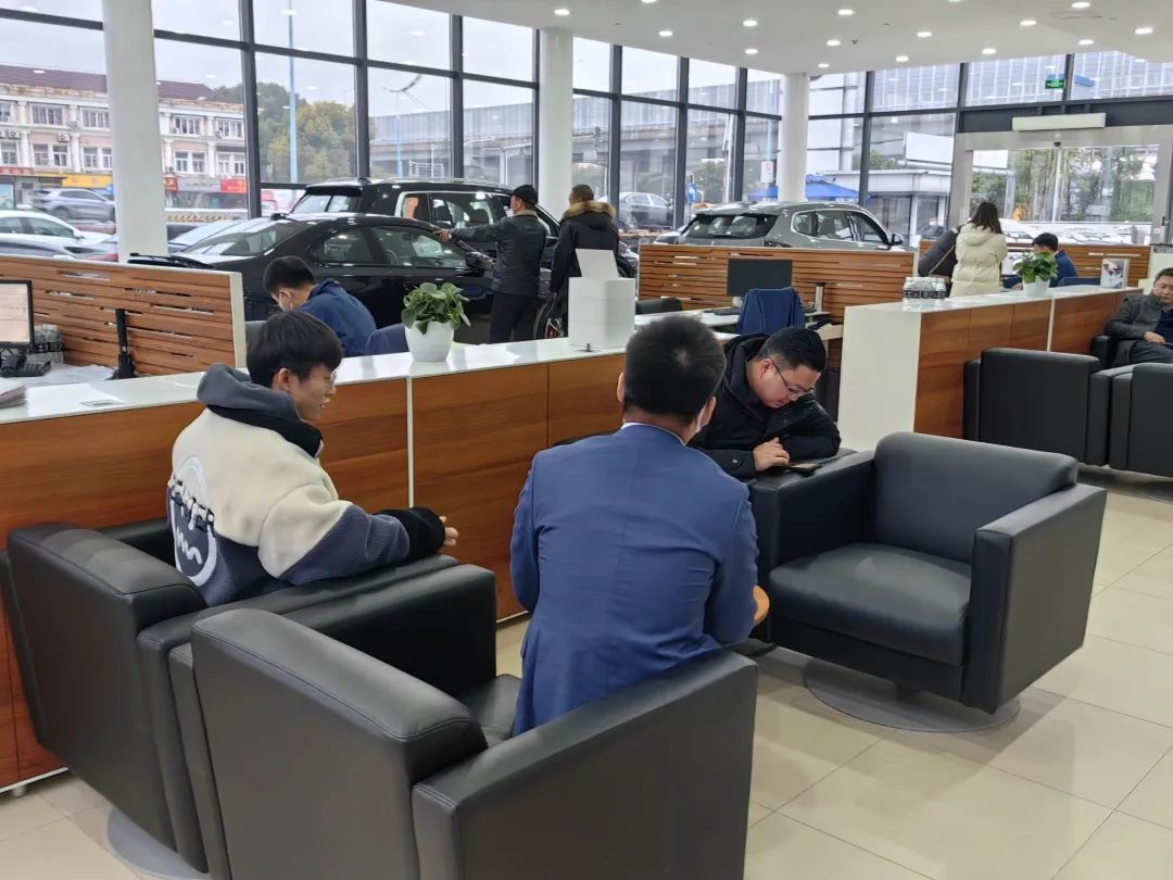 2024年上?！熬G牌”政策出臺(tái)!新能源消費(fèi)市場(chǎng)火熱