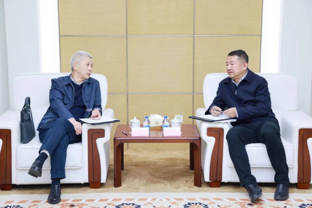 中國一重集團黨委書記、董事長徐鵬一行拜訪大唐環(huán)境黨委書記、董事長朱利明