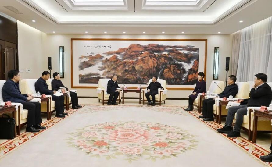 三峽集團(tuán)董事長、黨組書記雷鳴山拜會(huì)內(nèi)蒙古自治區(qū)黨委書記孫紹騁、自治區(qū)主席王莉霞