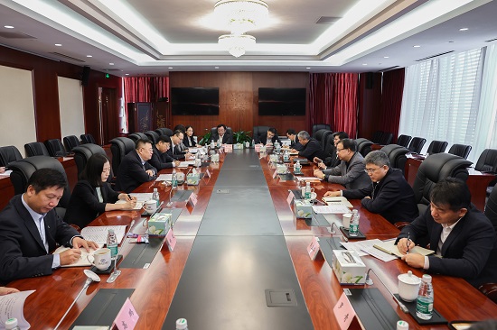 華能集團總經(jīng)理、黨組副書記鄧建玲拜訪中國進出口銀行黨委副書記、行長任生俊