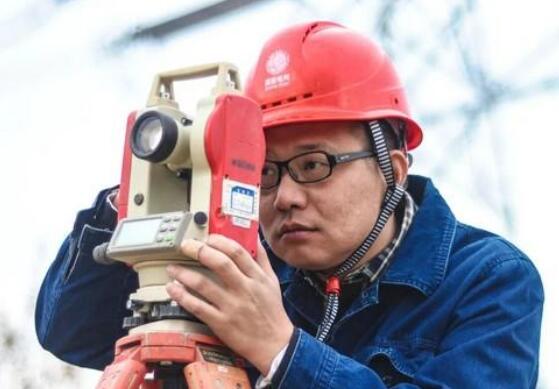 【國網(wǎng)首席專家】王力:勤耕不輟“多面手”