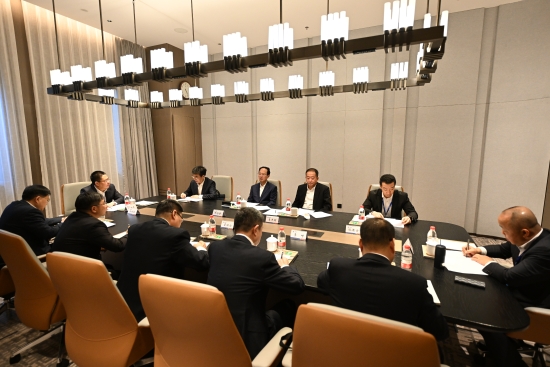 丁焰章與近期新任職子企業(yè)黨委書記、董事長進行集體談話