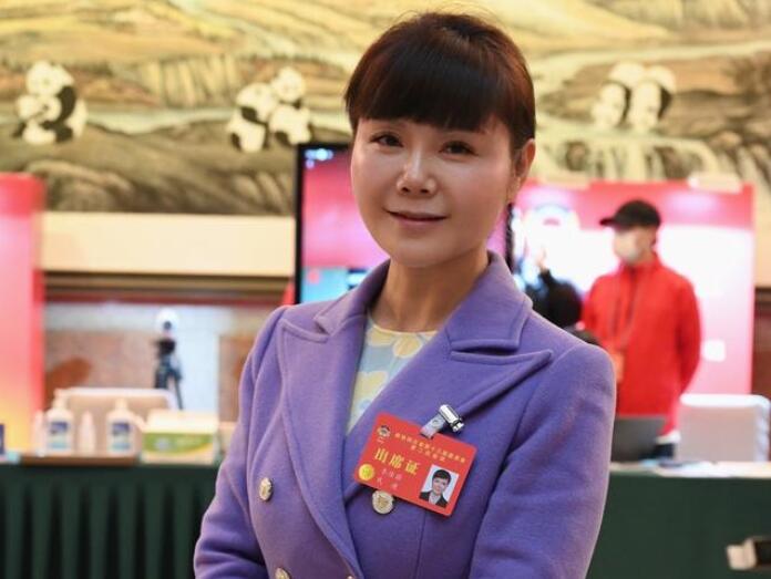 四川省政協(xié)委員李佳蔚：四川要優(yōu)化碳產(chǎn)品、參與碳交易，不斷完善碳設(shè)施