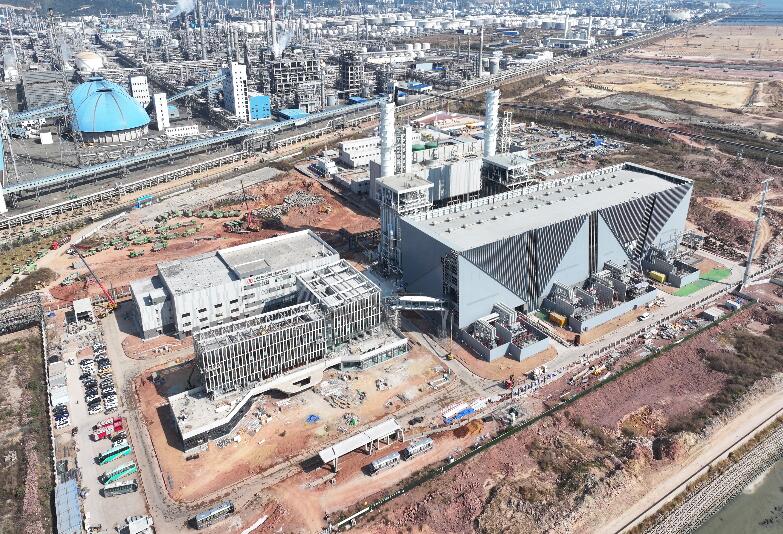 大亞灣綜合能源項目首臺機(jī)組燃機(jī)首次點火成功