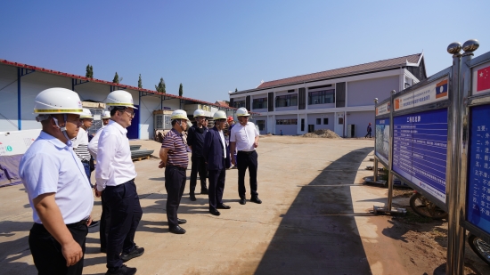 楊良赴印尼、老撾調(diào)研指導(dǎo)國別市場經(jīng)營工作