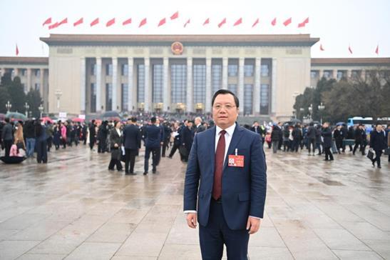 【兩會好聲音】全國人大代表劉宏志:推進五個升級激發(fā)鄉(xiāng)村振興“數(shù)智力量”