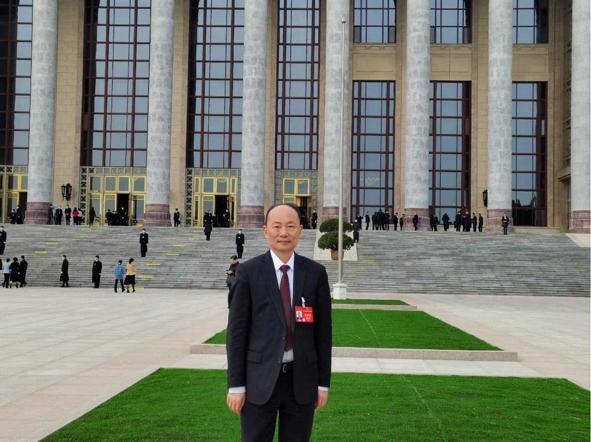 【兩會好聲音】全國人大代表，中石化鎮(zhèn)海煉化董事長、黨委書記莫鼎革：踐行“雙碳”戰(zhàn)略，發(fā)展可持續(xù)航空燃料