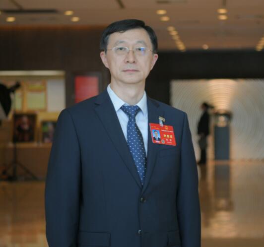 【兩會好聲音】國網(wǎng)江西省公司總經(jīng)理、黨委副書記劉勇：建設(shè)數(shù)智化堅強電網(wǎng)，更好保障能源安全、服務(wù)“雙碳”目標(biāo)