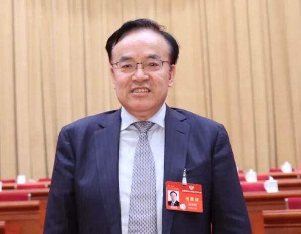 全國政協(xié)常委張來斌：系統(tǒng)思維引領(lǐng)能源轉(zhuǎn)型與安全，確?！半p碳”目標(biāo)順利實(shí)現(xiàn)