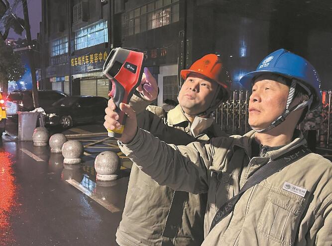 李哲: 用心服務客戶 精細管理站所