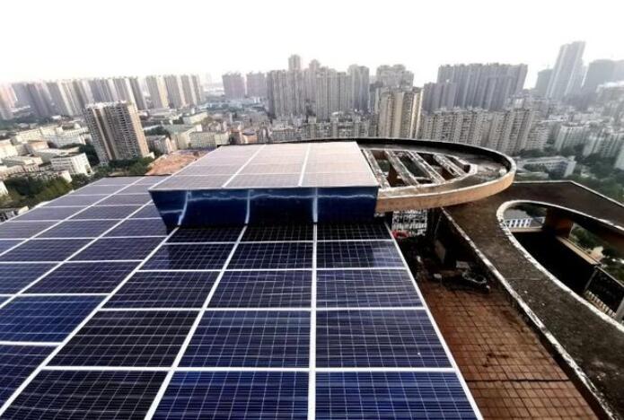 屋頂“發(fā)電站”，不再躺著賺