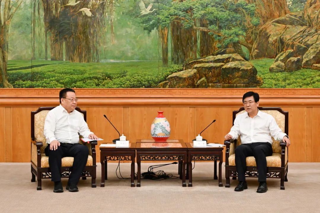 中核集團總經(jīng)理、黨組副書記申彥鋒拜會福建省委副書記、省長趙龍