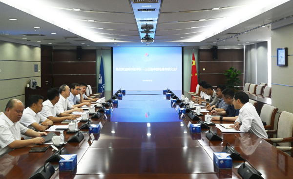 中國電建黨委常委、副總經(jīng)理徐鵬程與西藏交發(fā)集團(tuán)黨委書記、董事長陳林舉行會談