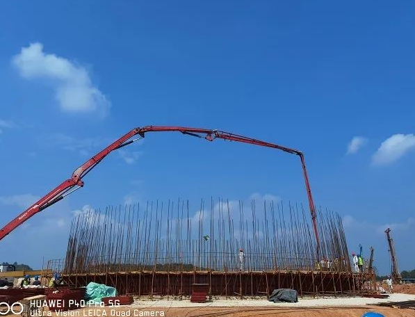 贛能上高2×1000MW清潔煤電項(xiàng)目2號冷卻塔筒壁下環(huán)梁工程澆筑