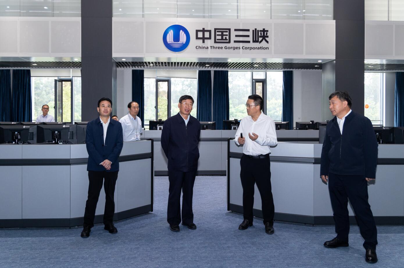 三峽集團(tuán)董事長(zhǎng)、黨組書(shū)記劉偉平調(diào)研三峽集團(tuán)云南區(qū)域工作
