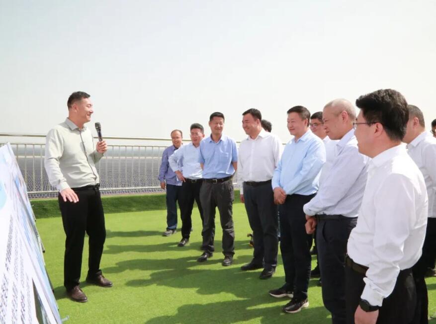 中國廣核集團黨委書記、董事長楊長利赴新疆調(diào)研新能源業(yè)務(wù)發(fā)展情況