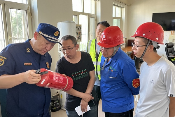 內蒙古電力公司烏海千里山供電公司：蒙電愛心光明行，用電無憂筑防線