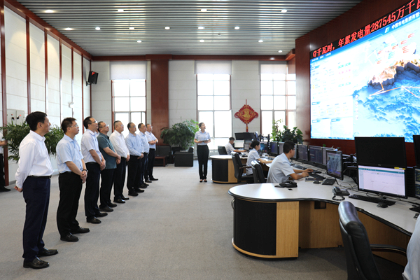 華電集團(tuán)黨組副書記、總經(jīng)理葉向東出席第三十屆蘭洽會并到華電甘肅公司調(diào)研