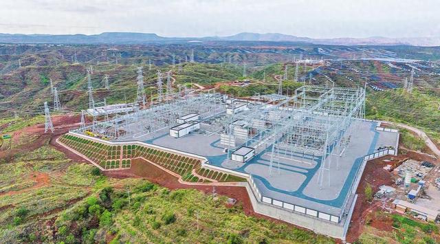 云南首個(gè)新能源送出變電站投運(yùn)
