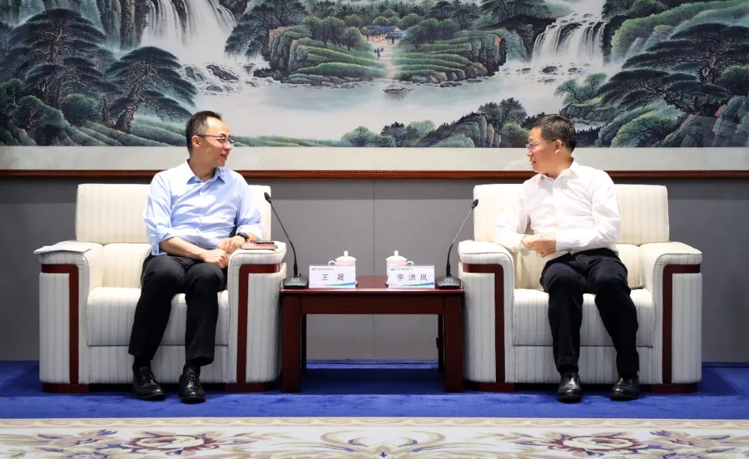 中國電氣裝備黨委書記、董事長李洪鳳會見銀河證券黨委書記、董事長王晟