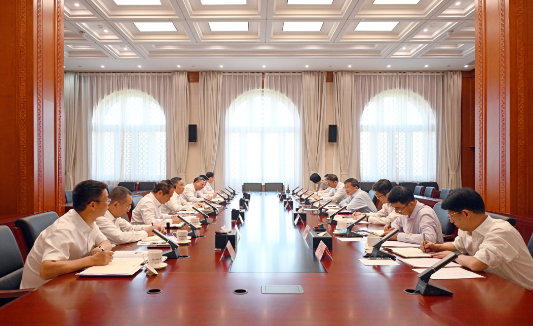 國家能源局黨組書記、局長章建華會見中國能建集團(tuán)主要領(lǐng)導(dǎo)