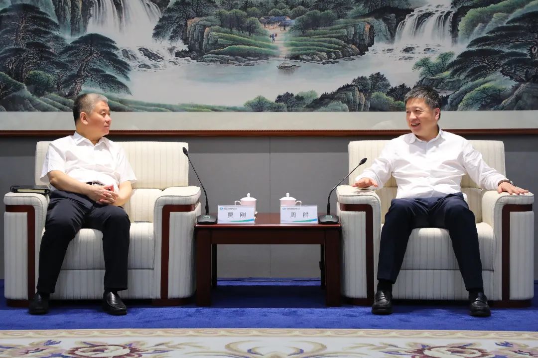 中國電氣裝備黨委副書記、總經(jīng)理周群會見日照市委常委、常務(wù)副市長賈剛