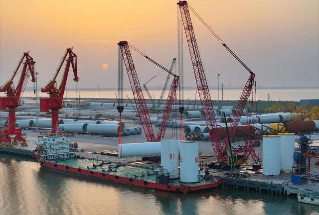 向綠向新，加快建設(shè)新型能源體系