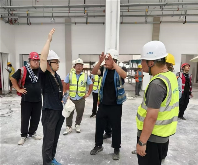 炎炎夏日送清涼，沁潤(rùn)人心筑防線(xiàn)