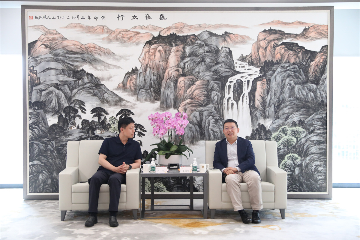 華潤電力董事局主席史寶峰主席會見許昌市委副書記、市長劉濤