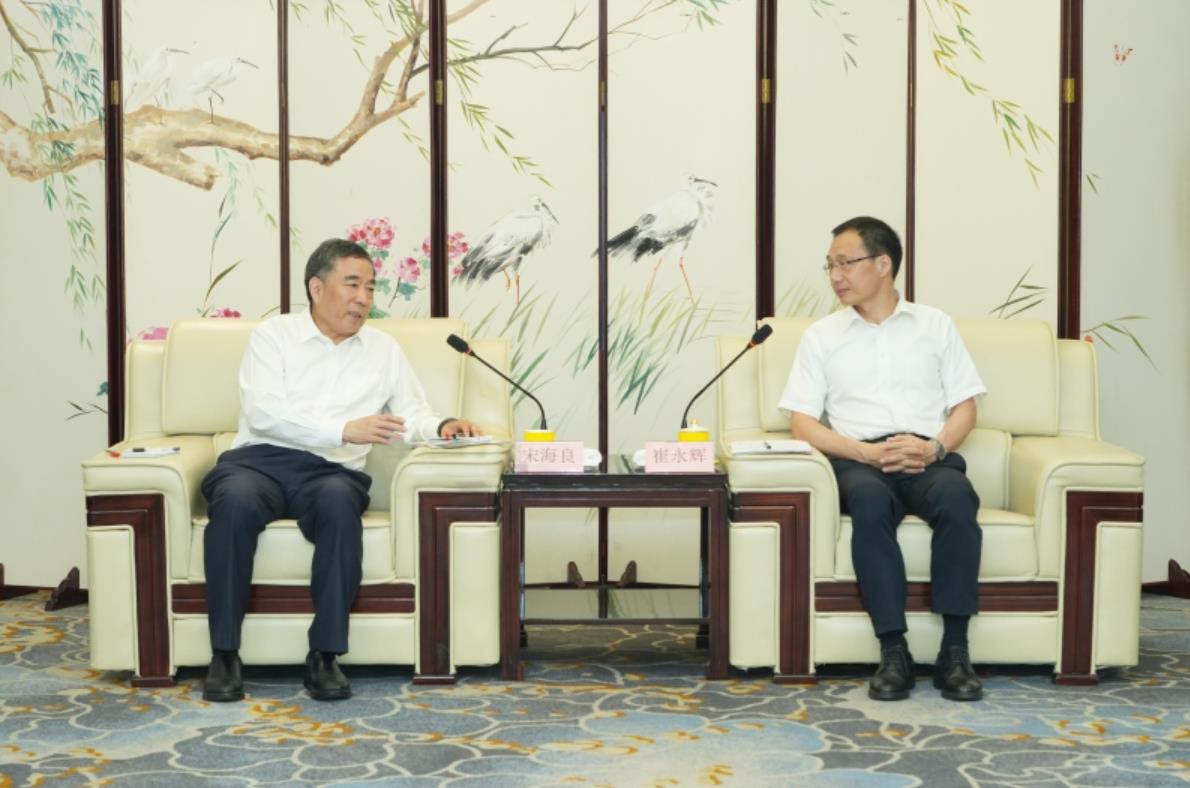中國能建黨委書記、董事長宋海良與福建省委常委、廈門市委書記崔永輝會談