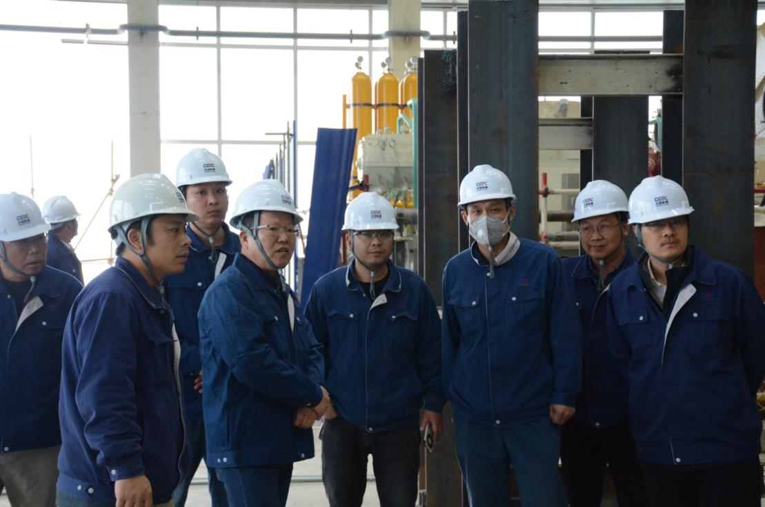 中國(guó)能建建筑集團(tuán)黨委副書記、總經(jīng)理羅耕能到正寧百萬(wàn)項(xiàng)目調(diào)研指導(dǎo)