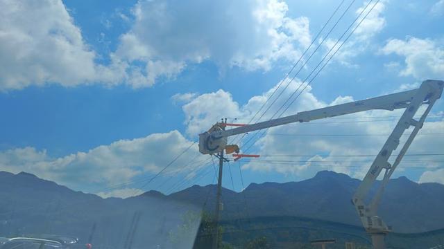 畢節(jié)市郊供電局成功投運(yùn)10千伏撒昌線，提升供電可靠性