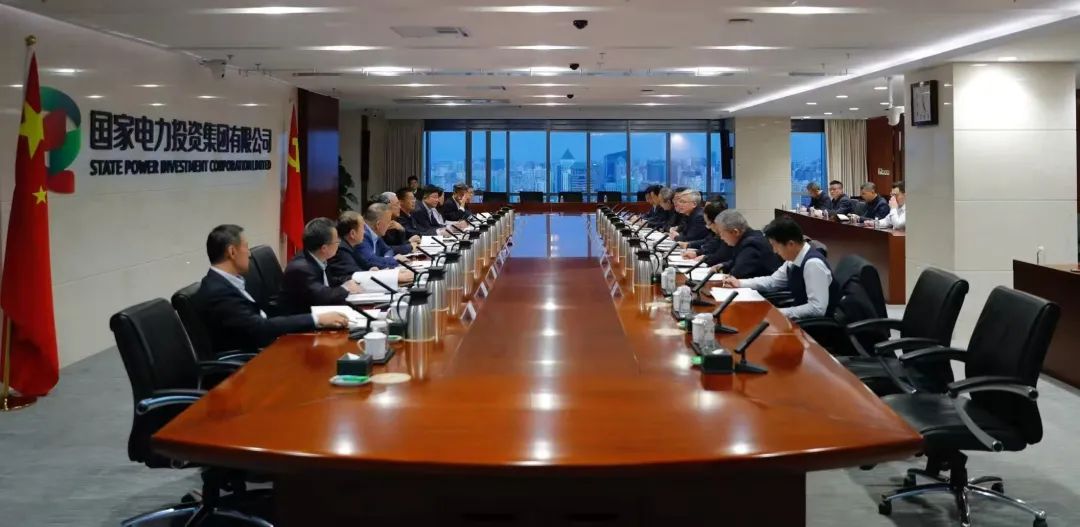 國家電投總經(jīng)理、黨組副書記栗寶卿會(huì)見東方電氣總經(jīng)理、黨組副書記張彥軍