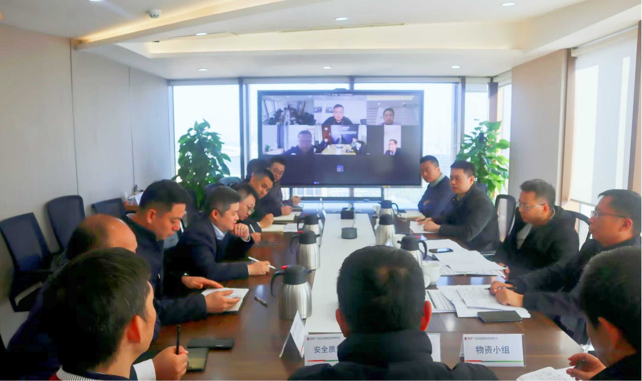 國家電投四川公司黨委書記、董事長盧岸健調(diào)研攀枝花儲(chǔ)能、色達(dá)光儲(chǔ)項(xiàng)目建設(shè)工作