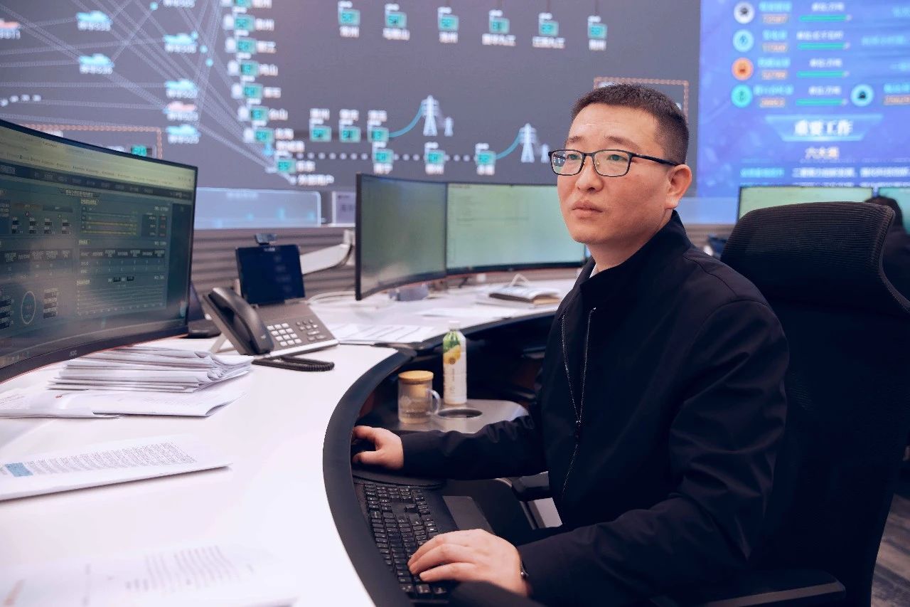 劉海峰：以創(chuàng)新融合 “戰(zhàn)略 + 運(yùn)營(yíng)”，基石系統(tǒng)構(gòu)建者