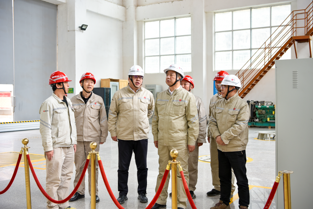 大唐甘肅公司黨委書(shū)記、董事長(zhǎng)王建偉到碧口水電廠調(diào)研指導(dǎo)工作