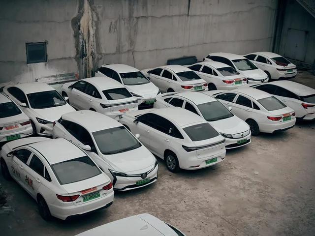 新能源網(wǎng)約車頻遭“拒?！保耙浑U(xiǎn)難求”難在哪?