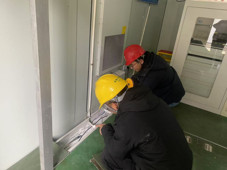 三化兩制兩軍事 國網(wǎng)壤塘供電公司—防好“小動物”，保障“大安全”