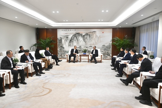 中國電建黨委副書記、總經(jīng)理王斌與中國機(jī)電商會(huì)黨委書記、會(huì)長張鈺晶舉行會(huì)談