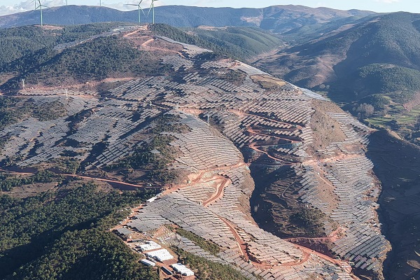 四川華電涼山西昌東河100MW光伏項目正式投產發(fā)電