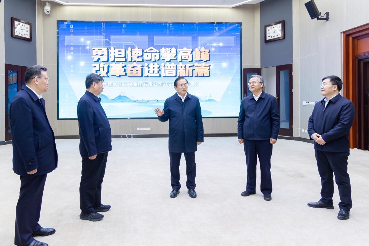  湖北省委書記王忠林、省長李殿勛走訪慰問三峽集團(tuán)