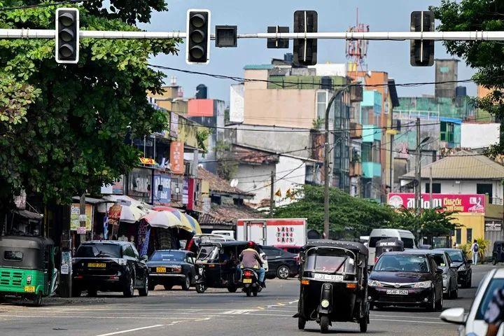 猴子闖發(fā)電站，斯里蘭卡全國停電