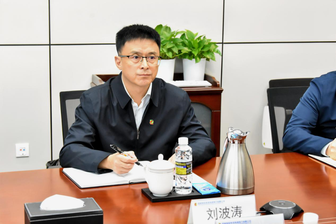 國(guó)家電投海南公司黨委副書(shū)記、總經(jīng)理劉波濤會(huì)見(jiàn)中國(guó)電能成套設(shè)備有限公司黨委副書(shū)記、總經(jīng)理懷文明